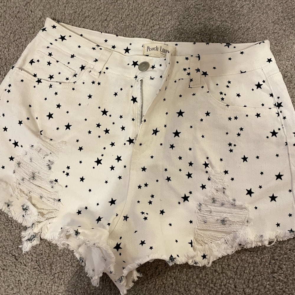 Boutique star denim shorts